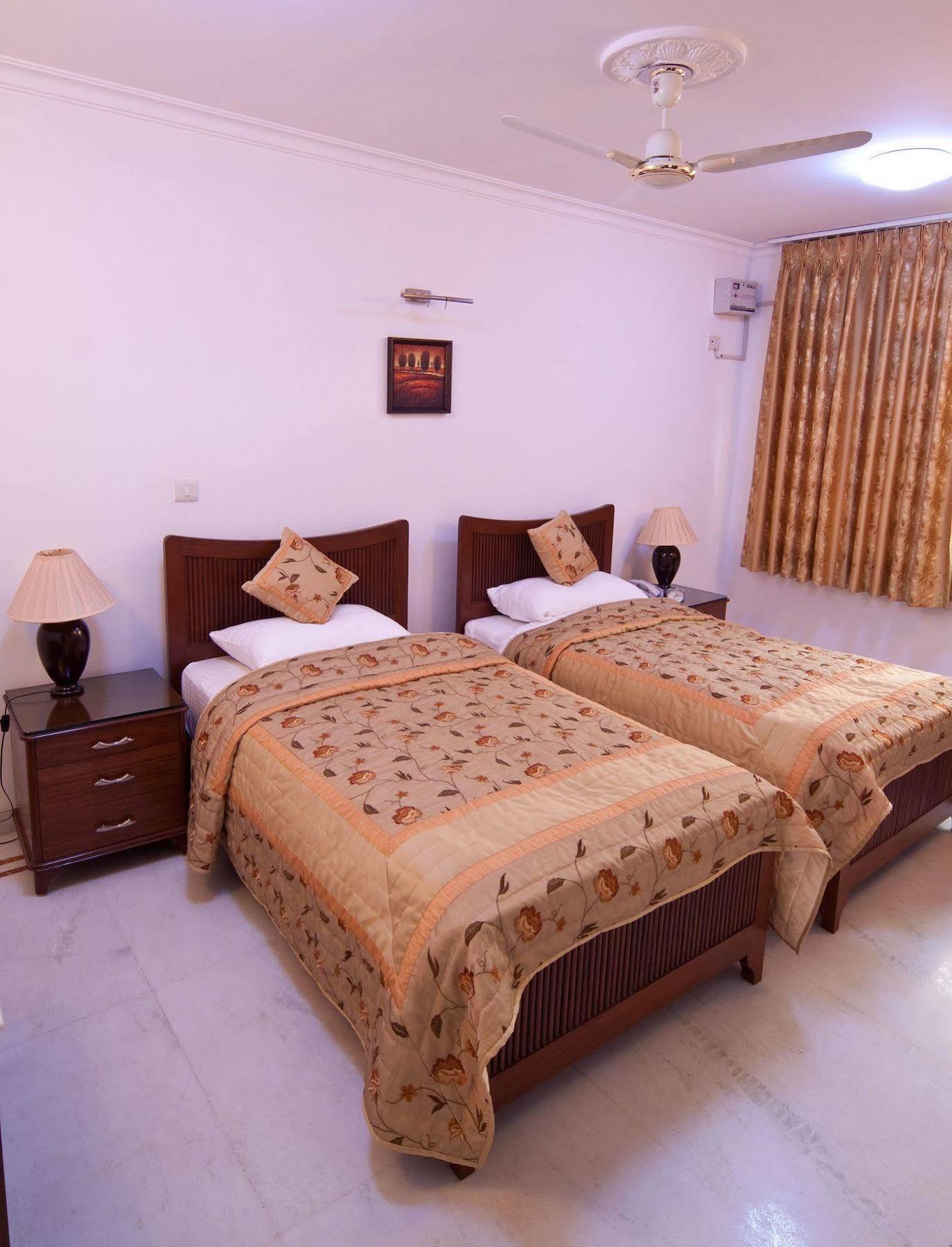 The Mayflower Hotel Gurgaon Luaran gambar